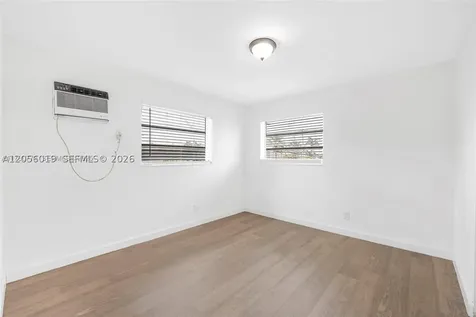 1235 W 66th Street Hialeah FL 33012