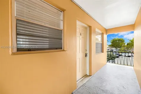 1235 W 66th Street Hialeah FL 33012