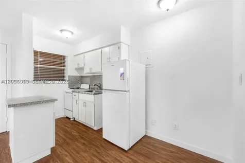 1235 W 66th Street Hialeah FL 33012