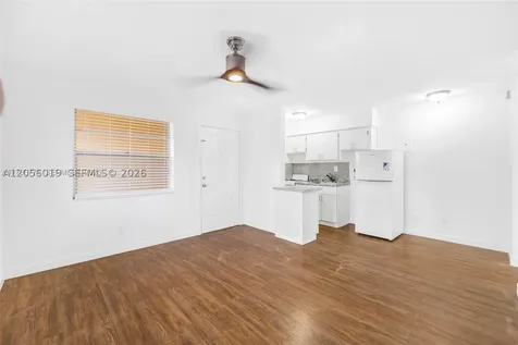 1235 W 66th Street Hialeah FL 33012