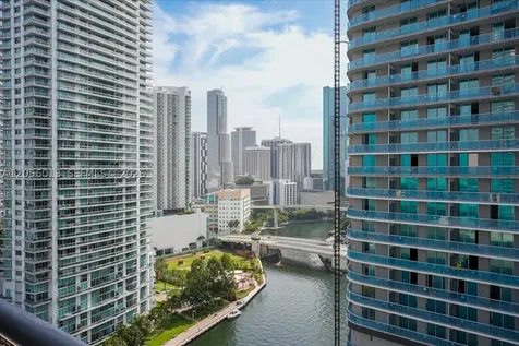 690 SW 1st Court Miami FL 33130