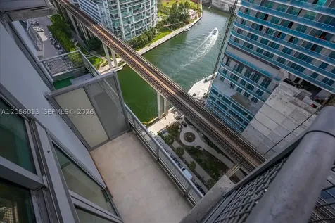 690 SW 1st Court Miami FL 33130