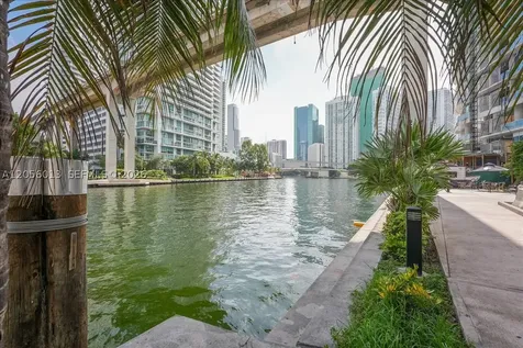 690 SW 1st Court Miami FL 33130