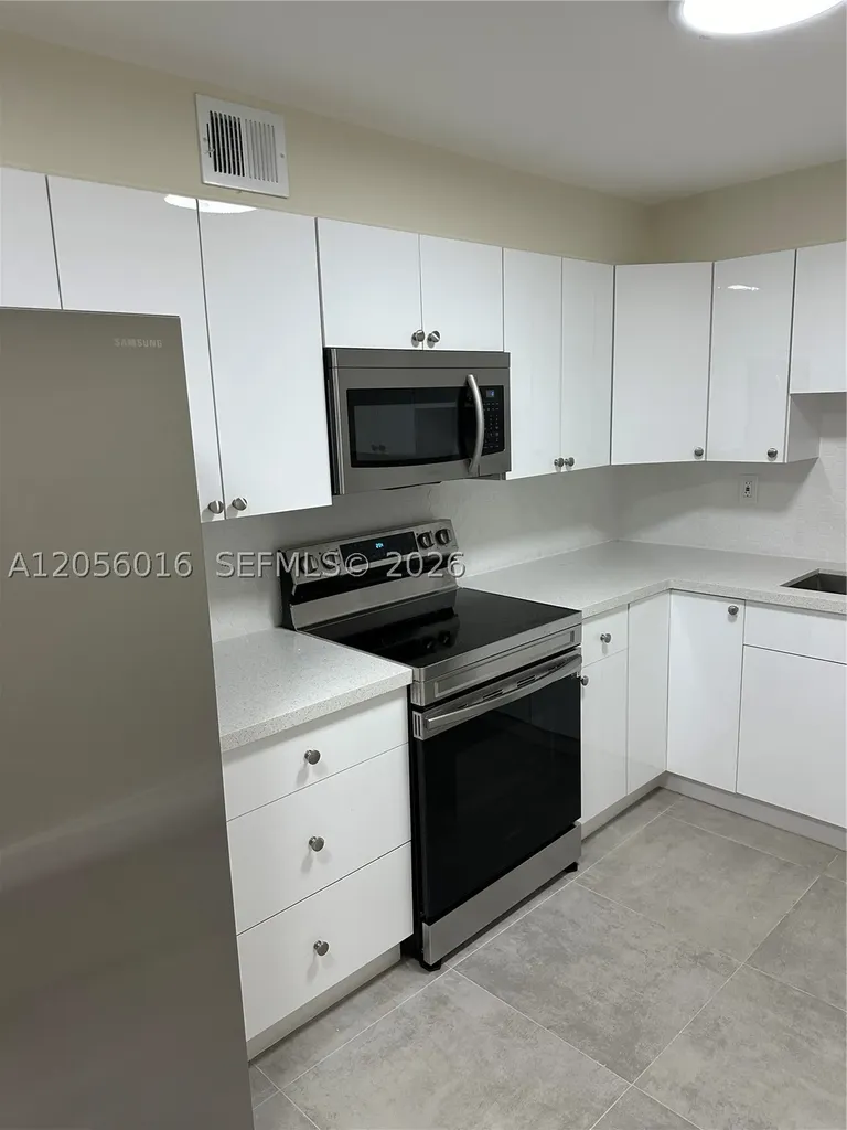 10090 NW 80th Court Hialeah Gardens FL 33016