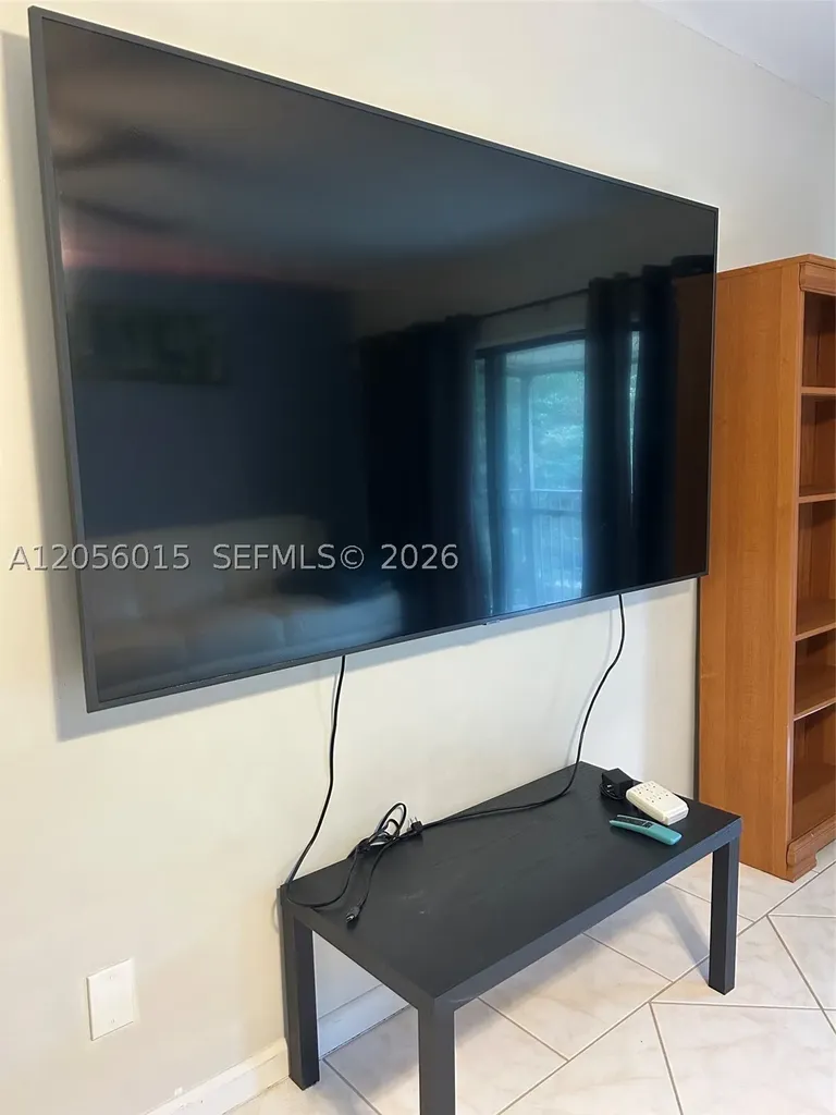 5921 Washington Street Hollywood FL 33023