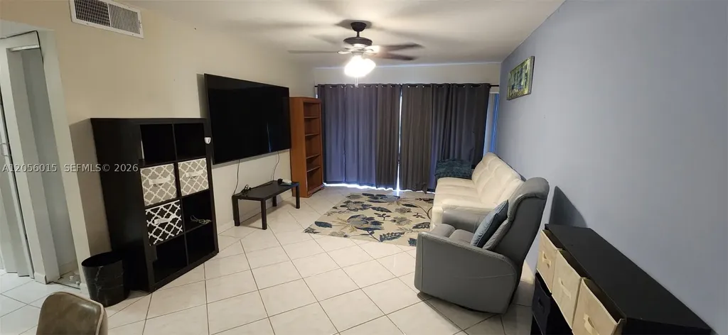 5921 Washington Street Hollywood FL 33023