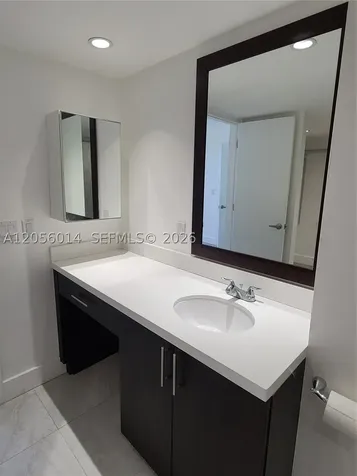 3625 N Country Club Drive Aventura FL 33180
