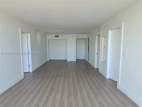 3625 N Country Club Drive Aventura FL 33180