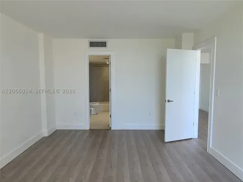 3625 N Country Club Drive Aventura FL 33180
