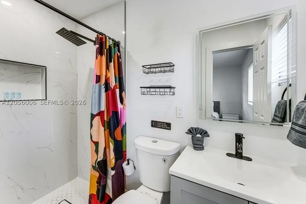 600 N 66th Terrace Hollywood FL 33024