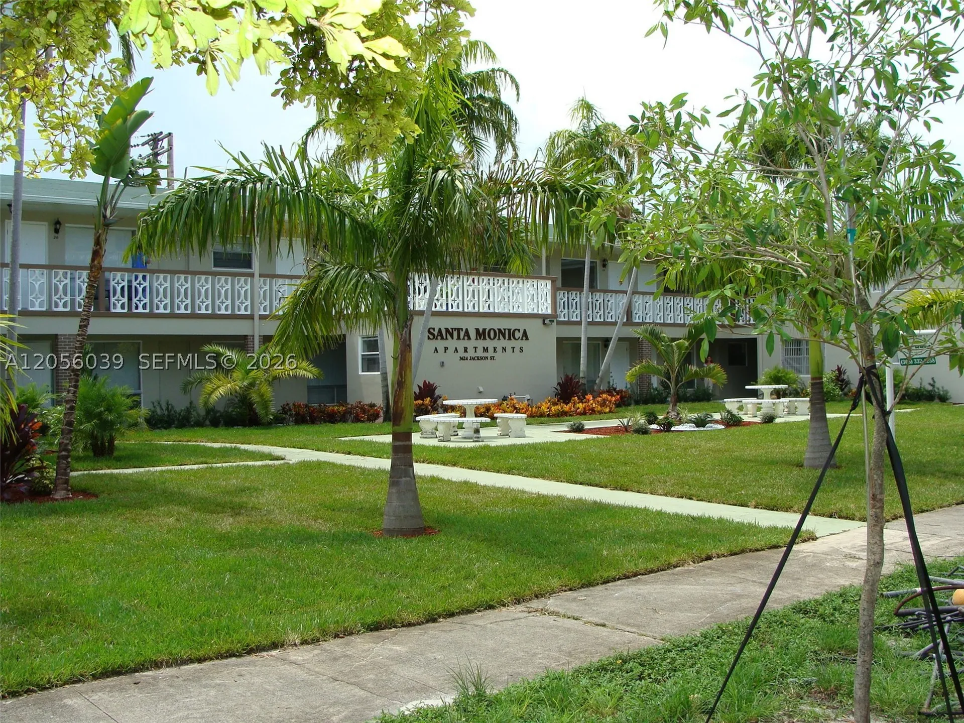 3624 NE Jackson Street Hollywood FL 33021