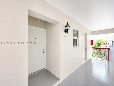 3624 NE Jackson Street Hollywood FL 33021