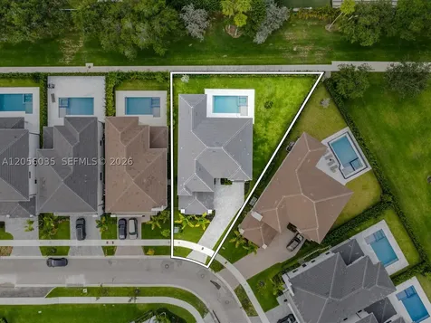 19701 NE 16 Place Miami FL 33179