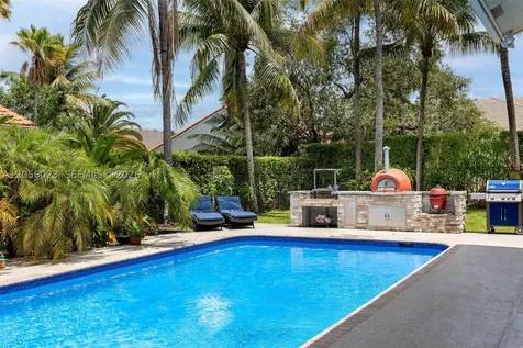 1359 Ginger Circle Weston FL 33326