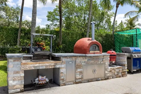 1359 Ginger Circle Weston FL 33326