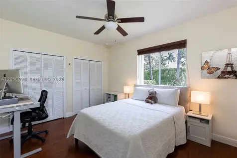 1359 Ginger Circle Weston FL 33326