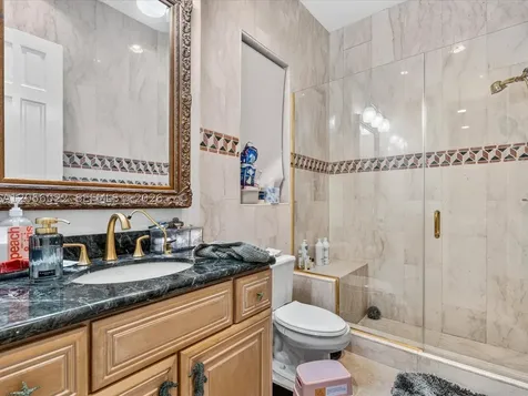 628 N Island Golden Beach FL 33160
