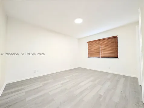 310 Lakeview Drive Weston FL 33326