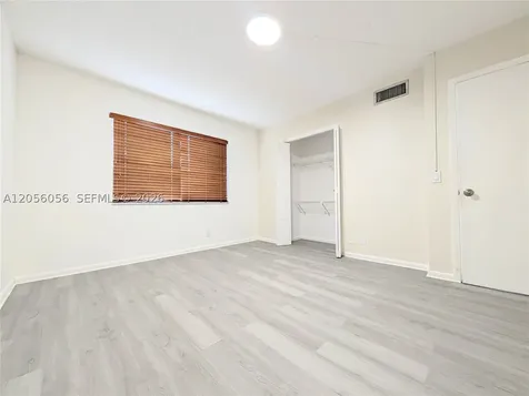 310 Lakeview Drive Weston FL 33326
