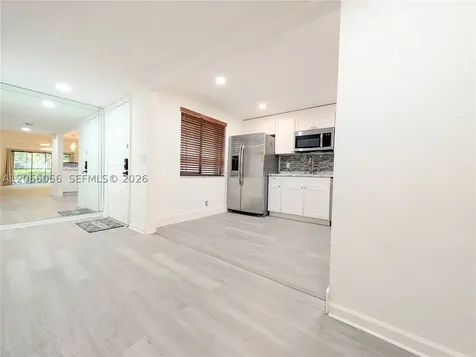 310 Lakeview Drive Weston FL 33326