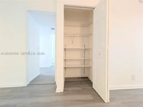 310 Lakeview Drive Weston FL 33326