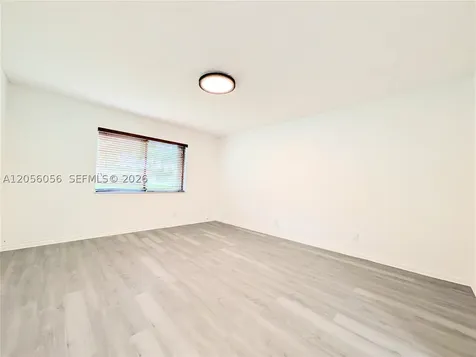 310 Lakeview Drive Weston FL 33326