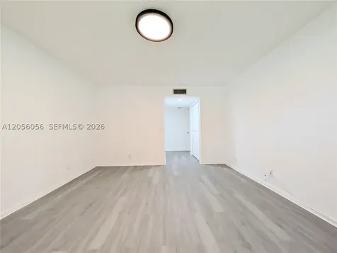 310 Lakeview Drive Weston FL 33326