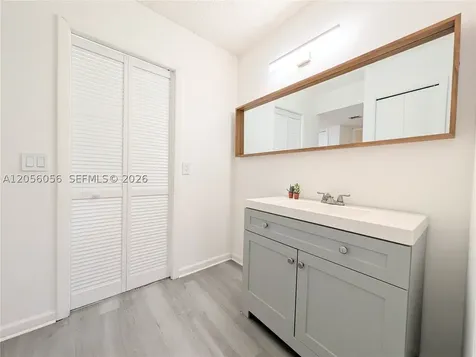 310 Lakeview Drive Weston FL 33326