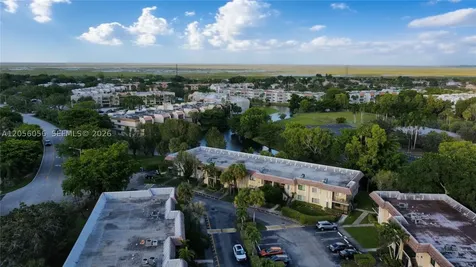 310 Lakeview Drive Weston FL 33326