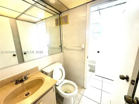 888 NE 132nd Street North Miami FL 33161