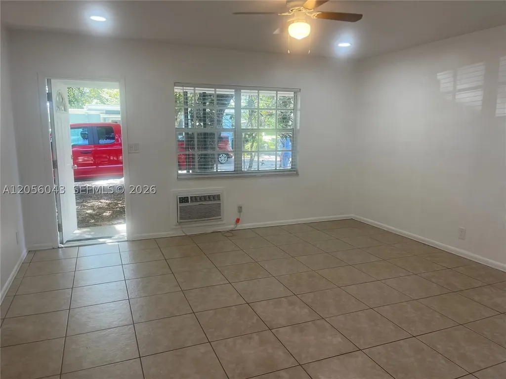 1717 NE 12th Street Fort Lauderdale FL 33304