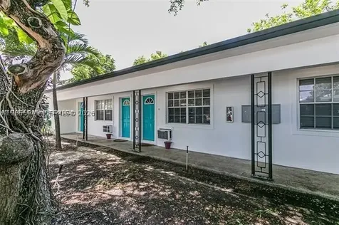 1717 NE 12th Street Fort Lauderdale FL 33304