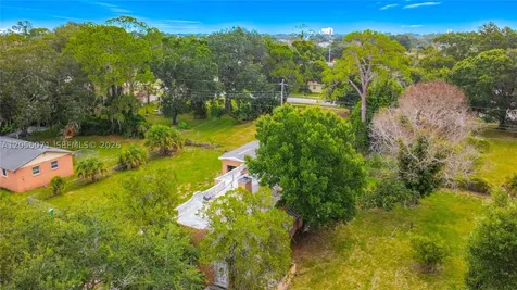618 S Varr Avenue Cocoa FL 32922