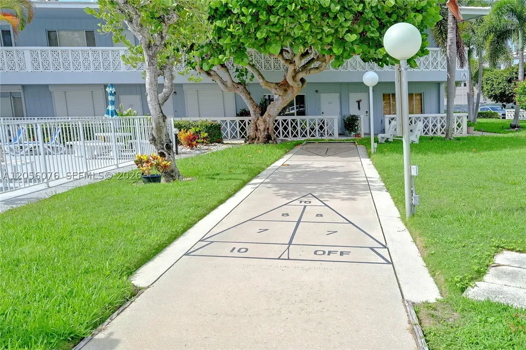 2170 NE 51 Court Fort Lauderdale FL 33308