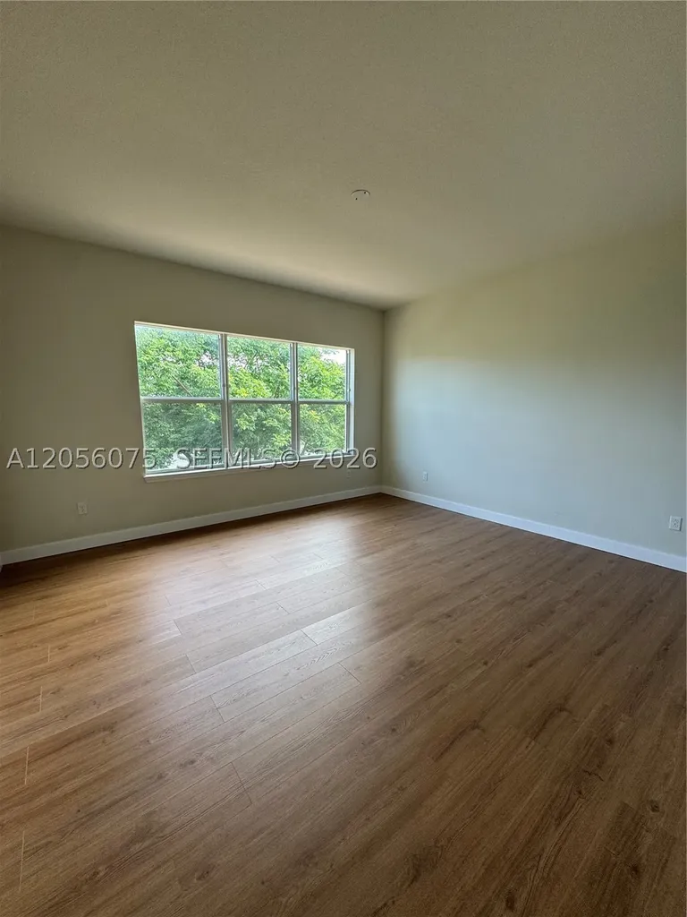 4729 Greenway Drive Hollywood FL 33021