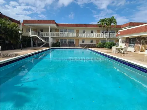4165 SW 67th Avenue Davie FL 33314