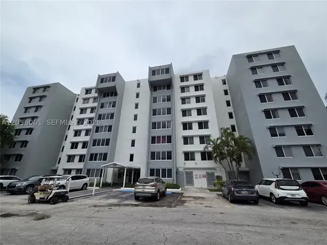 9001 SW 77th Avenue Miami FL 33156