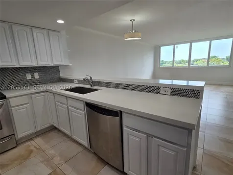 9001 SW 77th Avenue Miami FL 33156