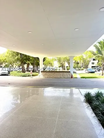 20100 W Country Club Drive Aventura FL 33180
