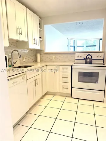 20100 W Country Club Drive Aventura FL 33180