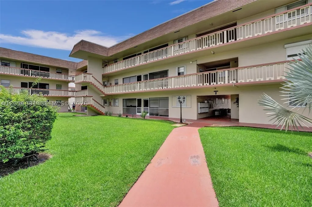 5300 Washington Street Hollywood FL 33021