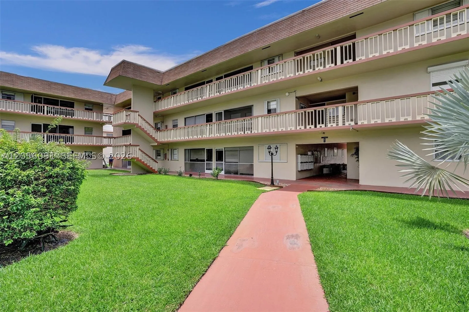 5300 Washington Street Hollywood FL 33021