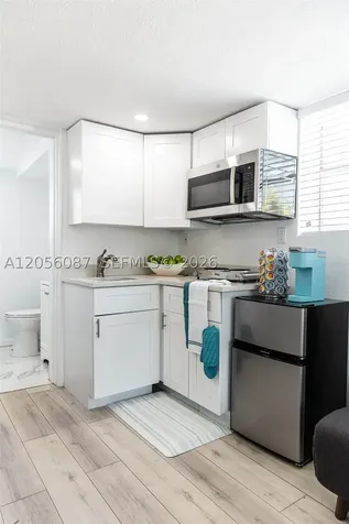 935 NE 164th Street North Miami Beach FL 33162