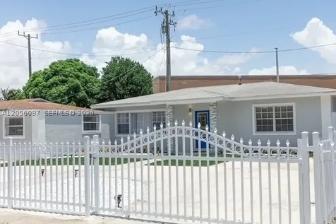 935 NE 164th Street North Miami Beach FL 33162