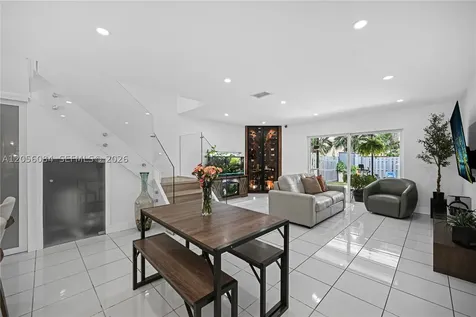 10372 NW 3rd Street Pembroke Pines FL 33026
