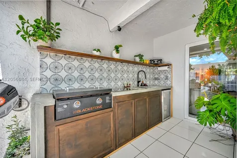 10372 NW 3rd Street Pembroke Pines FL 33026