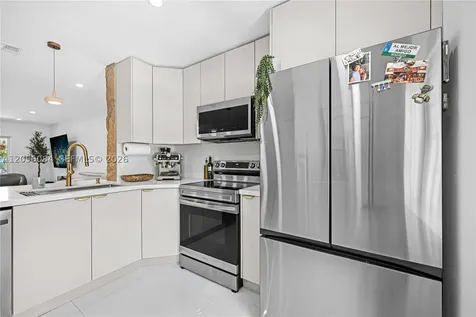 10372 NW 3rd Street Pembroke Pines FL 33026