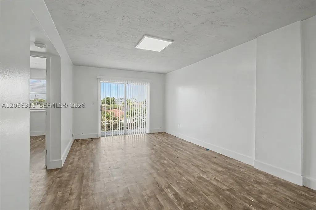 220 SW 17th Court Miami FL 33135