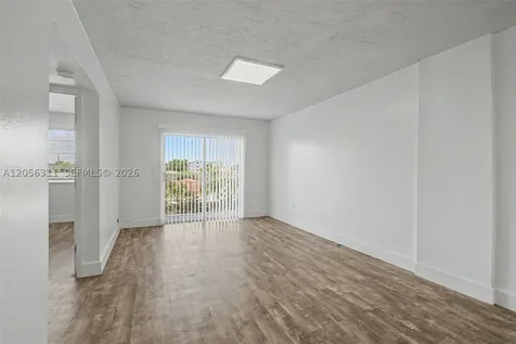 220 SW 17th Court Miami FL 33135