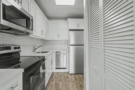 220 SW 17th Court Miami FL 33135